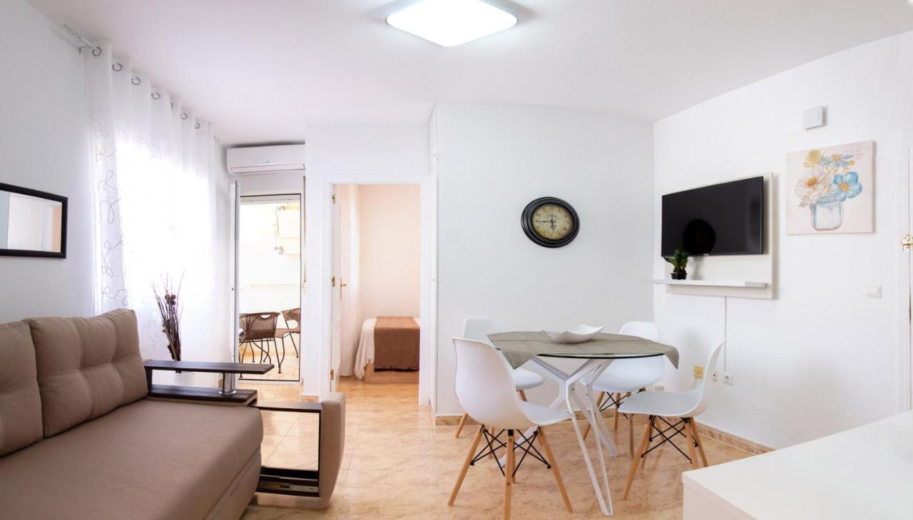 Holiday Suite Caballero De Rodas 92 Torrevieja Esterno foto